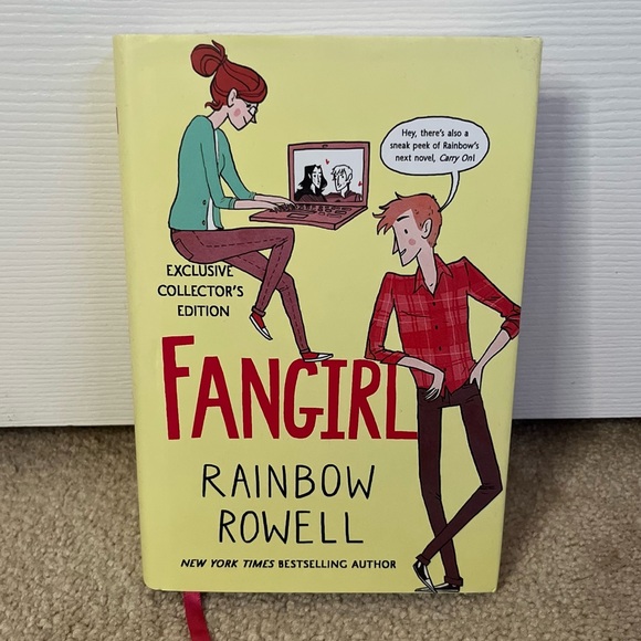 fan girl by rainbow rowel- book (collectors edition) - Picture 1 of 2